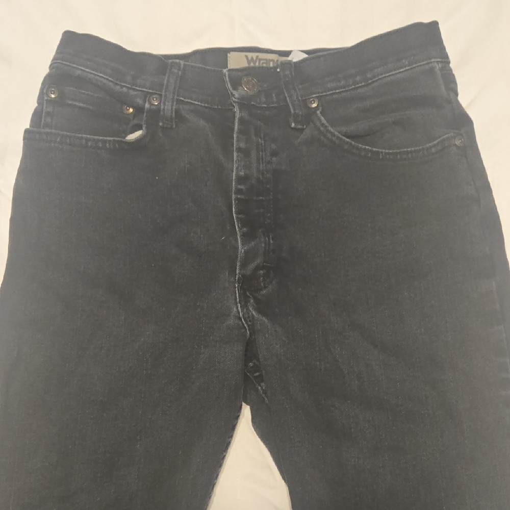 Wrangler Men's Dark Gray Relaxed Jeans